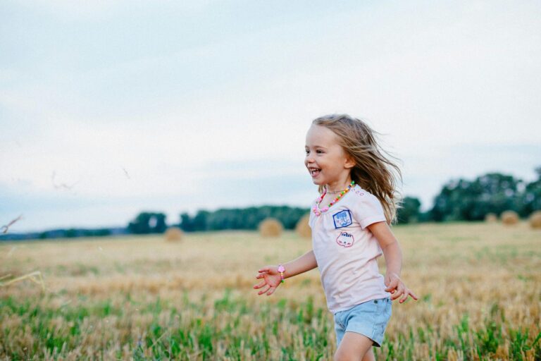 Anfrage zu Leistungen für Bildung und Teilhabe und Anspruch auf Kinderzuschlag im LK VR